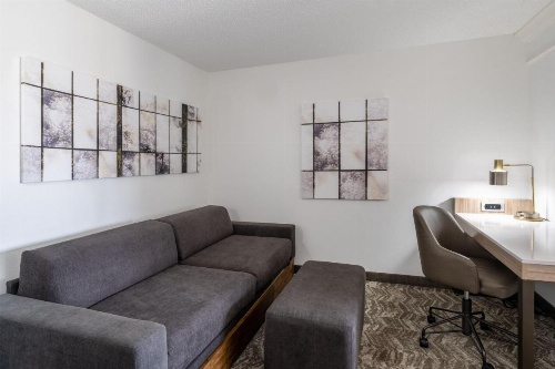 SpringHill Suites by Marriott Colorado Springs South image 25